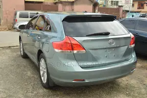 Toyota Venza XLE 2010 Green