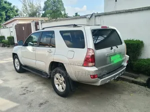 Toyota 4-Runner 2004 Silver