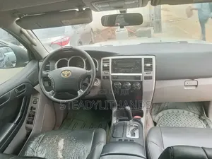Toyota 4-Runner 2004 Silver