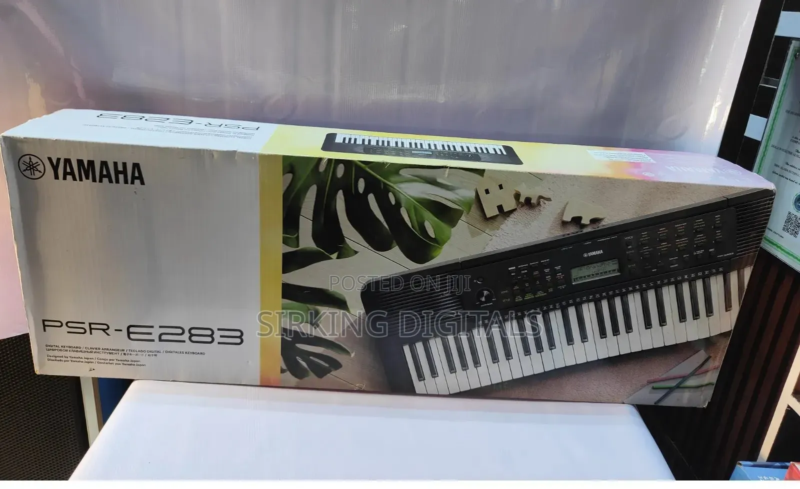 PSR-E283 Original Yamaha Keyboard With Original Adaptor