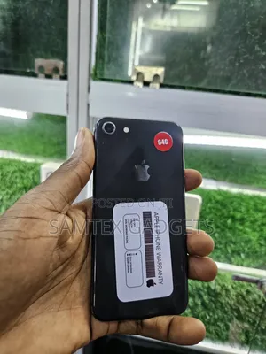Apple iPhone 8 64 GB Black
