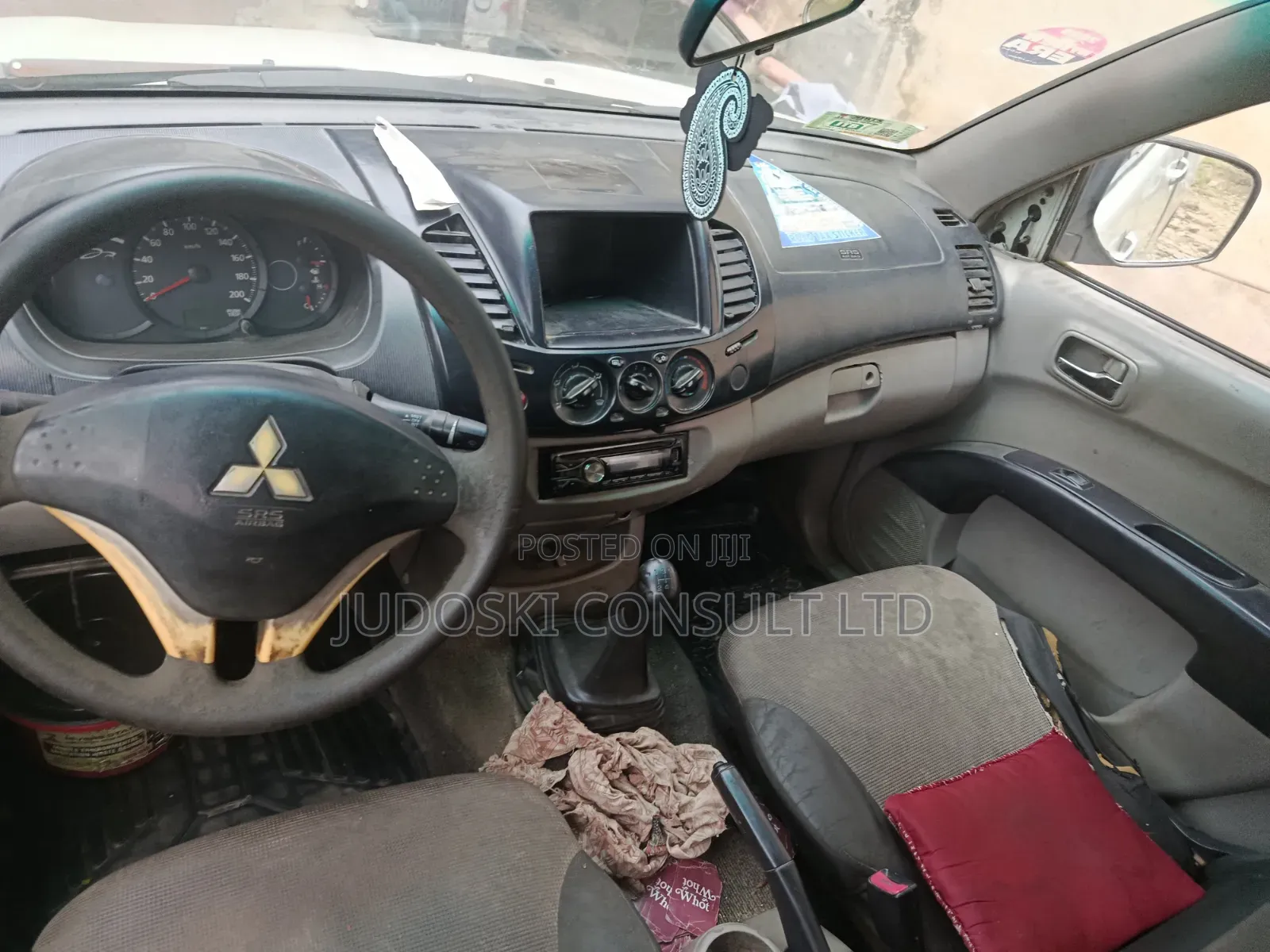 Mitsubishi L200 2010