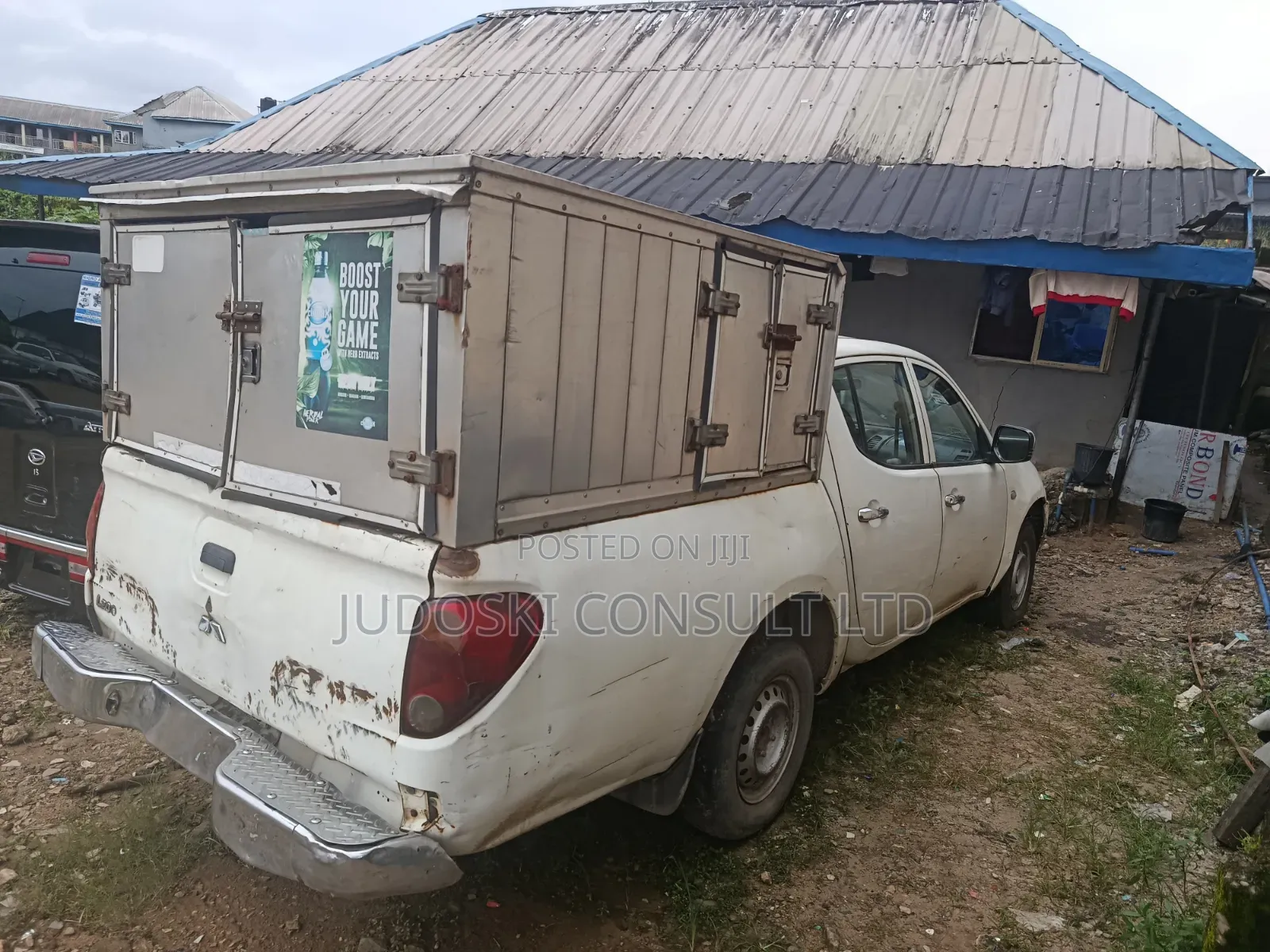Mitsubishi L200 2010