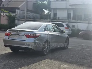 Toyota Camry 2017 Silver