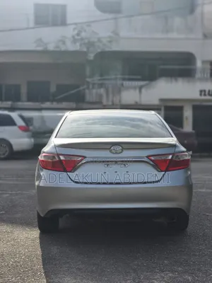 Toyota Camry 2017 Silver