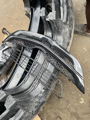 Front Grill Yaris 2008