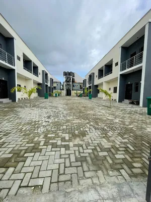Furnished 4bdrm Townhouse / Terrace in United Estate, Sangotedo