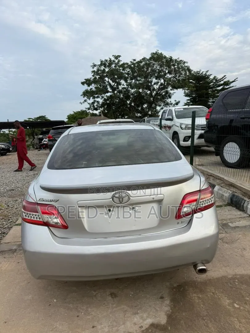 Toyota Camry 2008 Silver