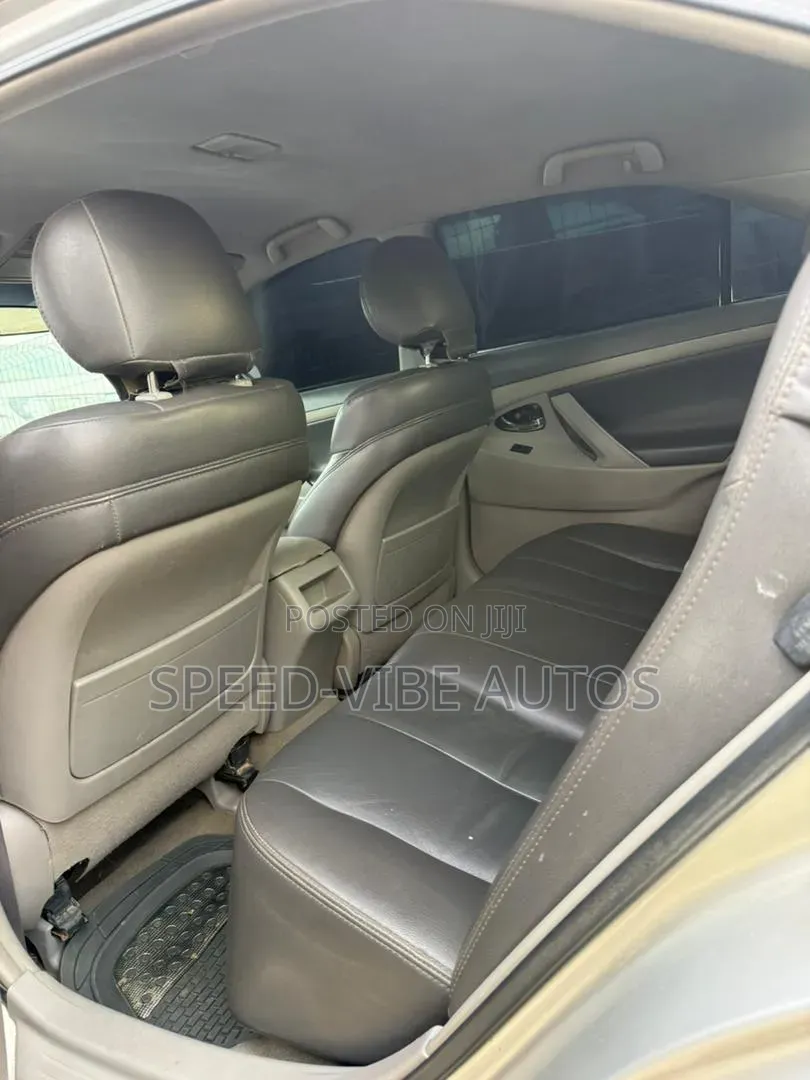 Toyota Camry 2008 Silver