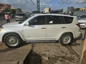 Toyota RAV4 2.5 Sport 2012 White