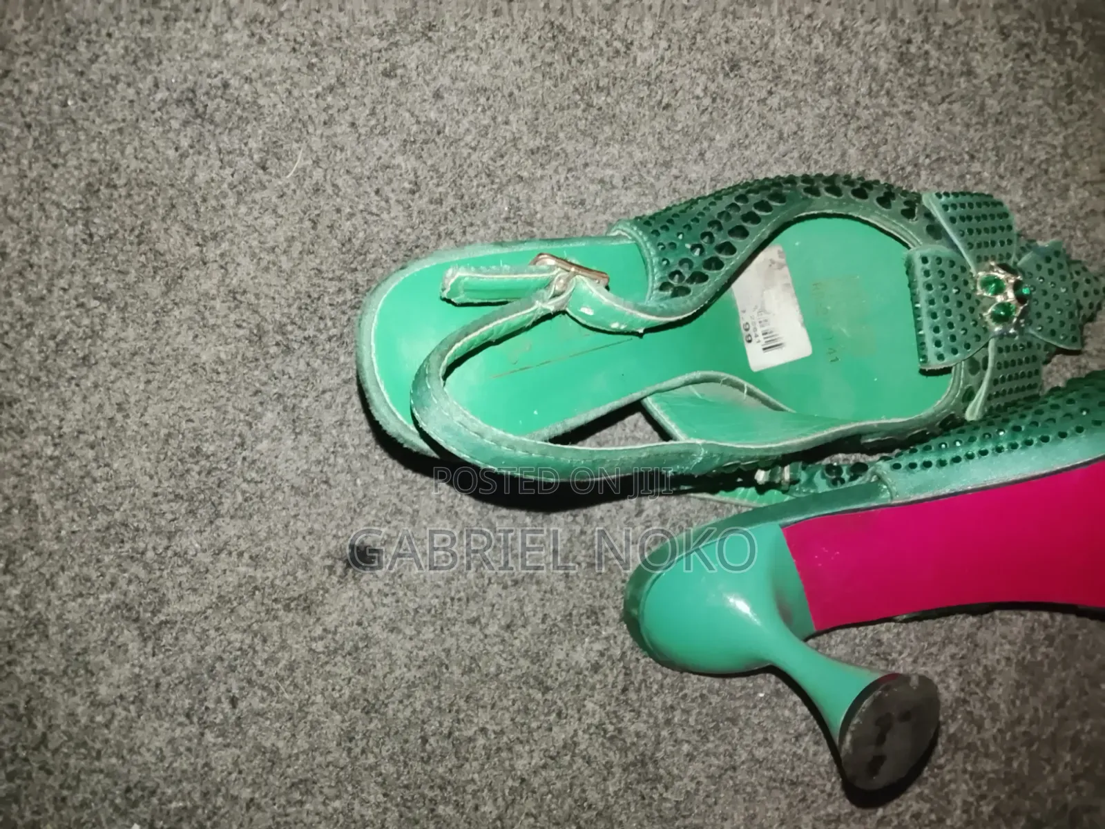 Green Heel Shoes (Pumps)