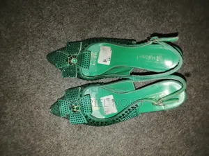Green Heel Shoes (Pumps)