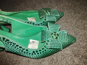Green Heel Shoes (Pumps)