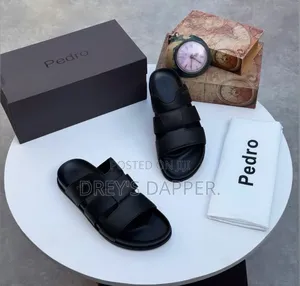 Pedro Comfortable Slide