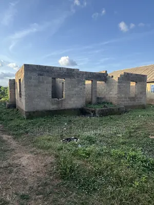 4bdrm Apartment in Kwara State for sale