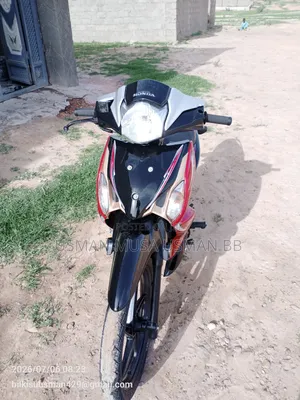 Honda XL 125 2022 Red