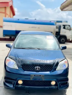 Toyota Matrix XRS Hatchback FWD (1.8L 4cyl 6M) 2005 Blue
