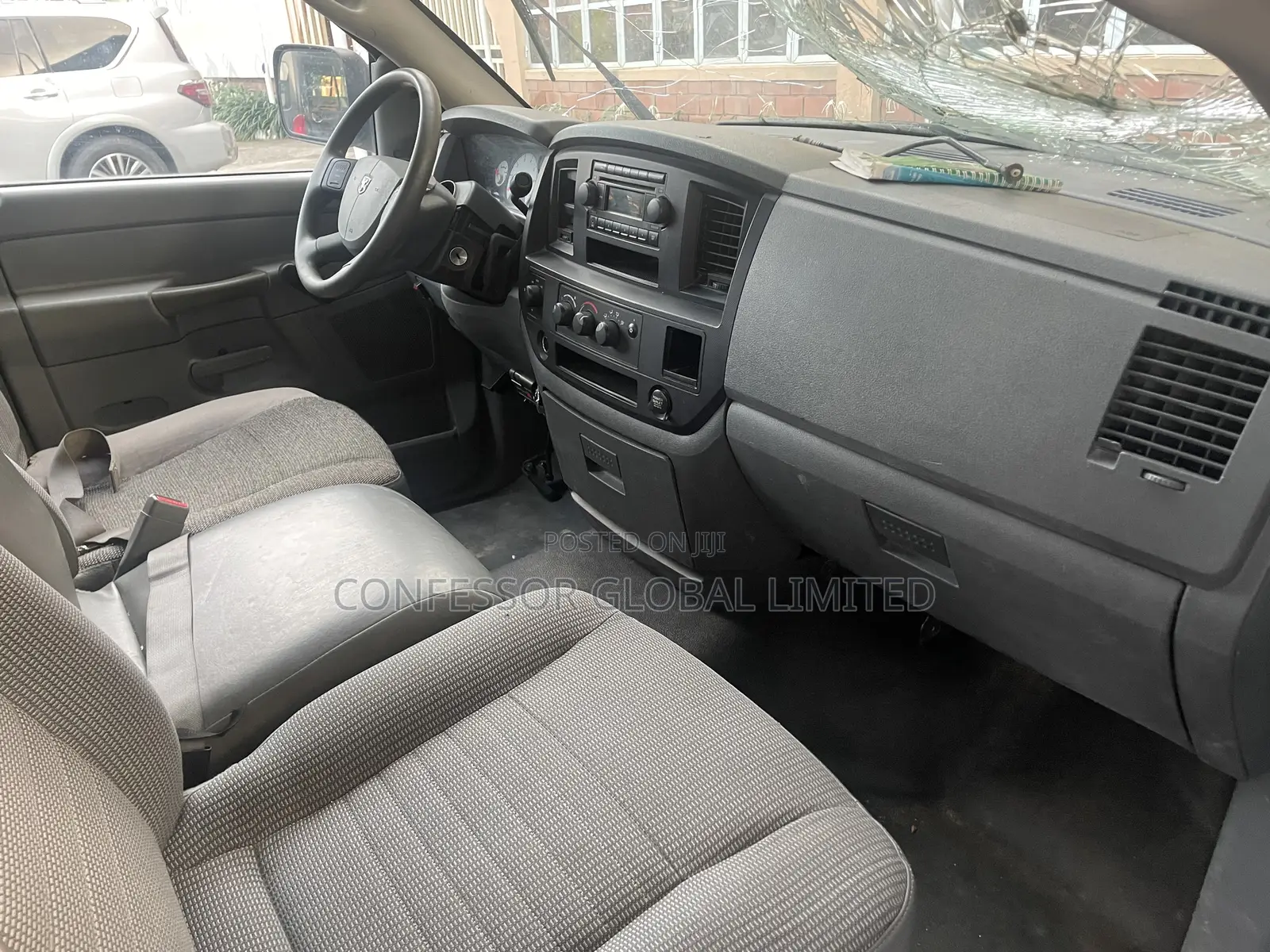 Dodge RAM 2006 White