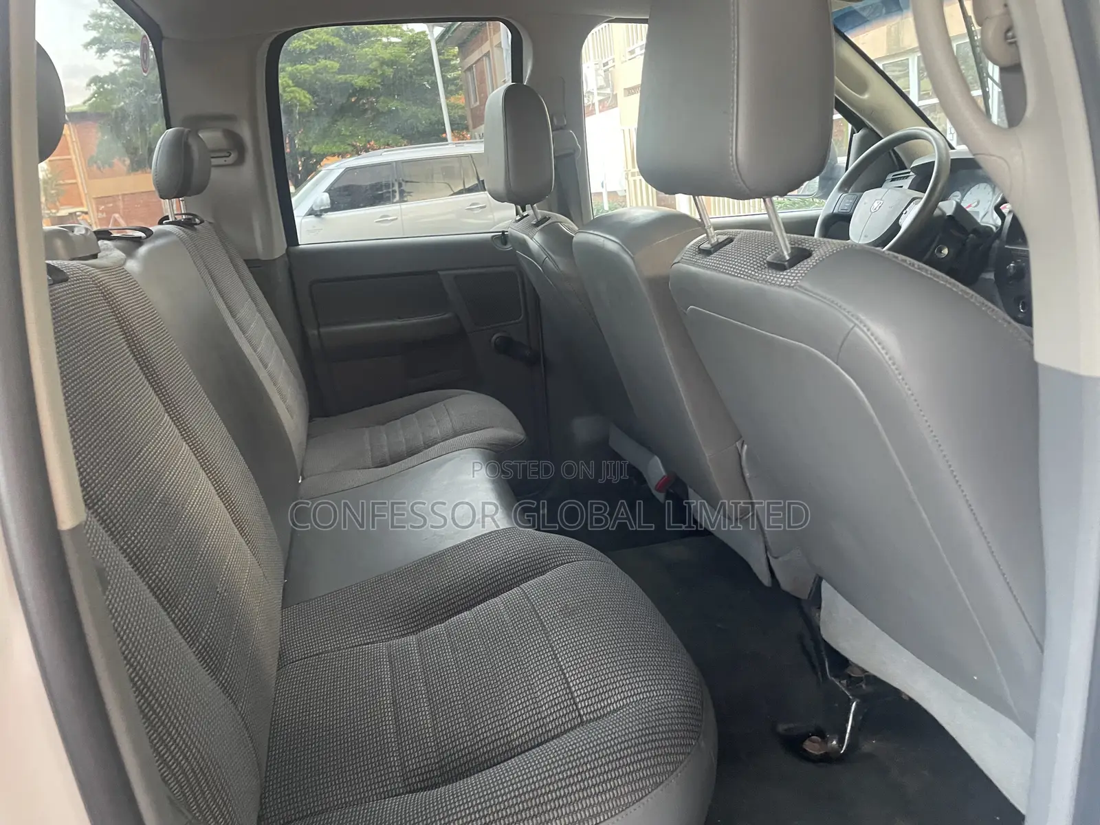 Dodge RAM 2006 White