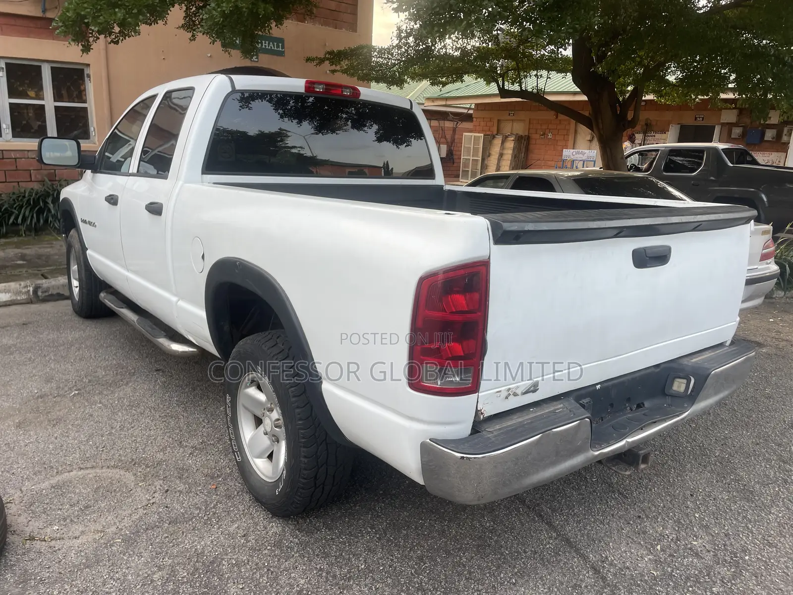 Dodge RAM 2006 White