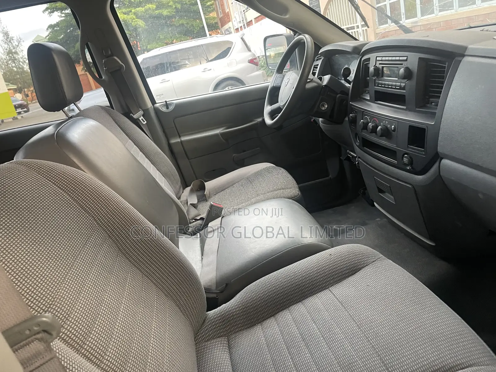 Dodge RAM 2006 White