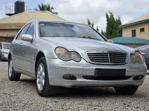 Mercedes-Benz C240 2005 Silver