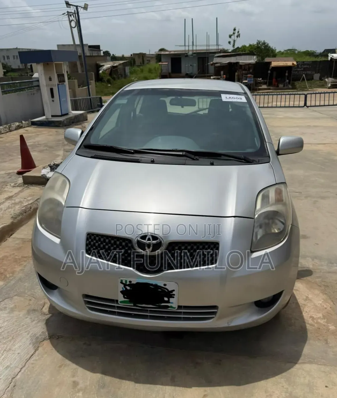 Toyota Yaris 2010 Silver