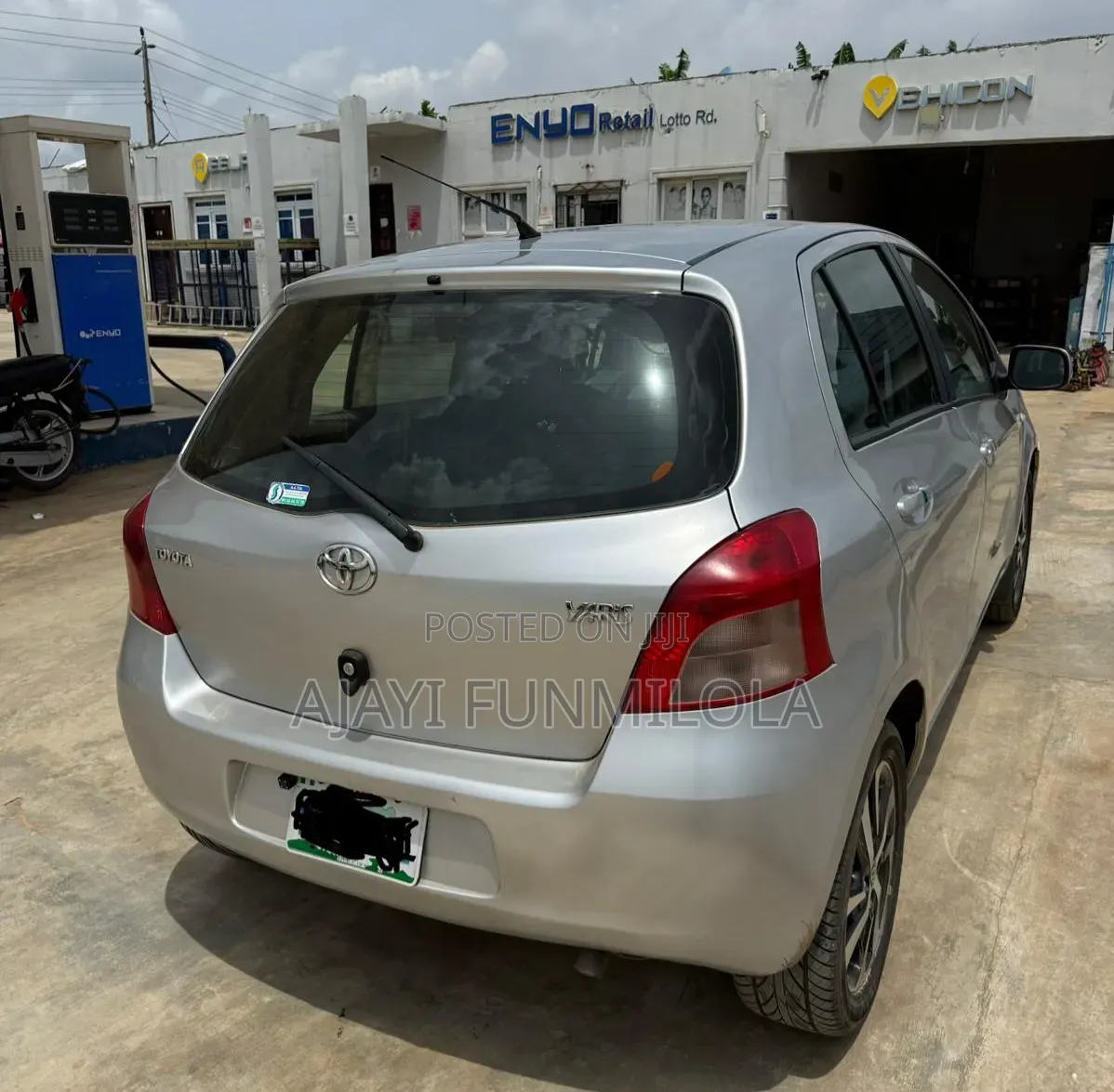 Toyota Yaris 2010 Silver