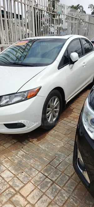 Honda Civic 2013 White