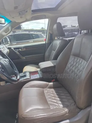 Lexus GX 2013 Gold