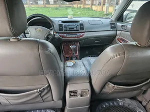 Toyota Camry 2005 Silver