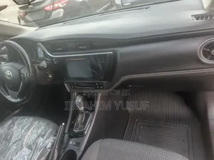 Toyota Corolla 2018 Gray