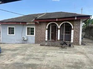 3bdrm Bungalow in Phase 2 Estate,, Ijede / Ikorodu for sale
