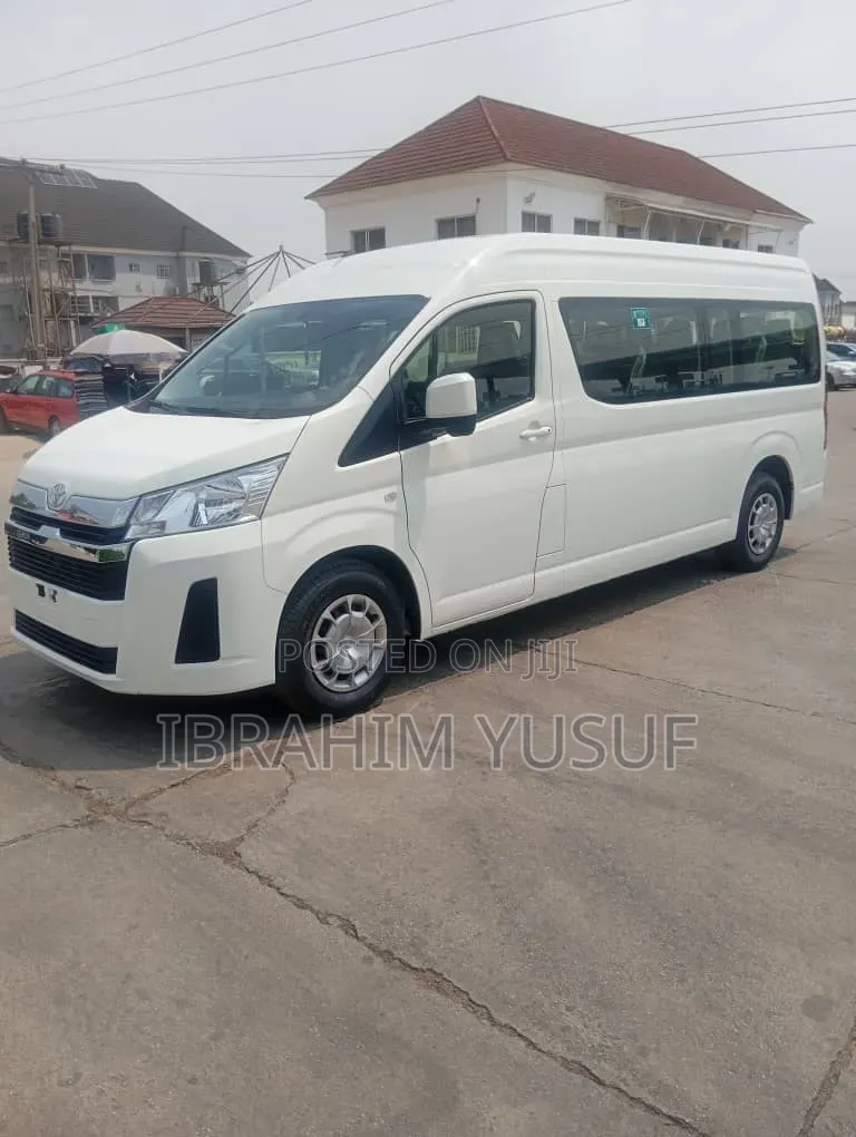Toyota HiAce 2024 White