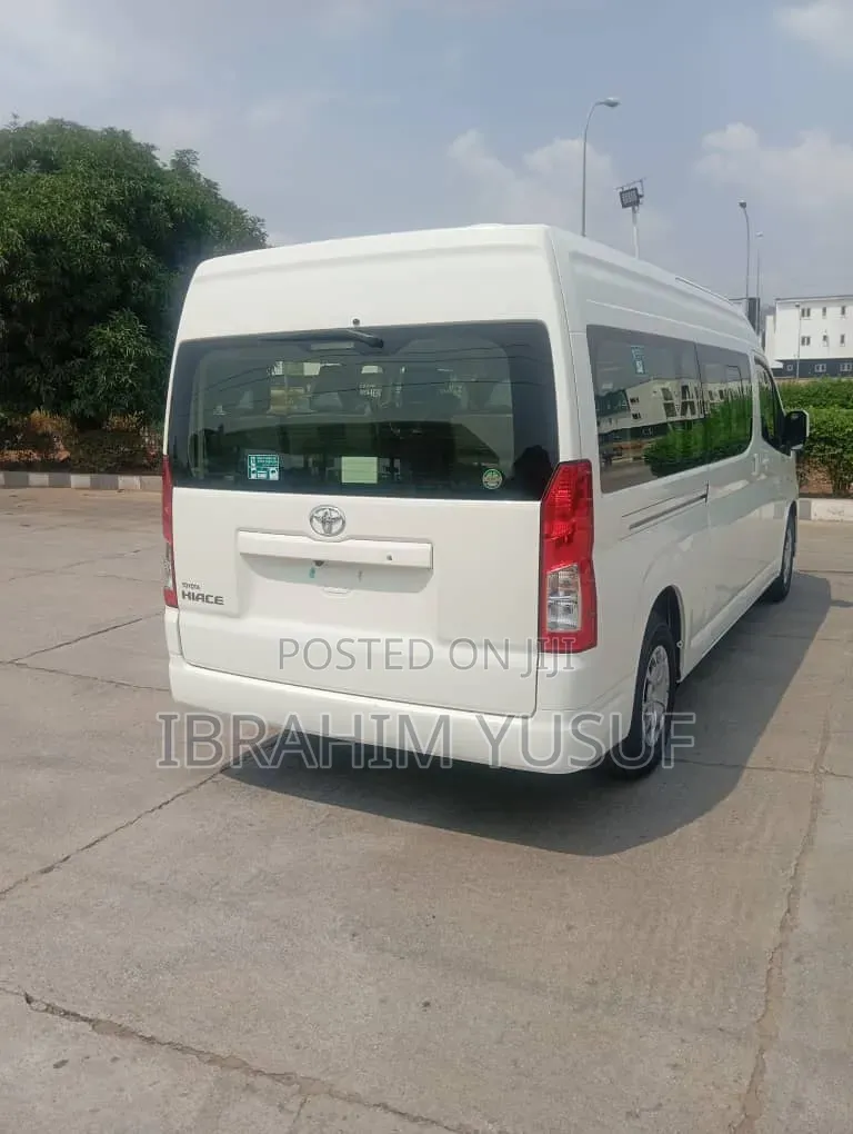 Toyota HiAce 2024 White