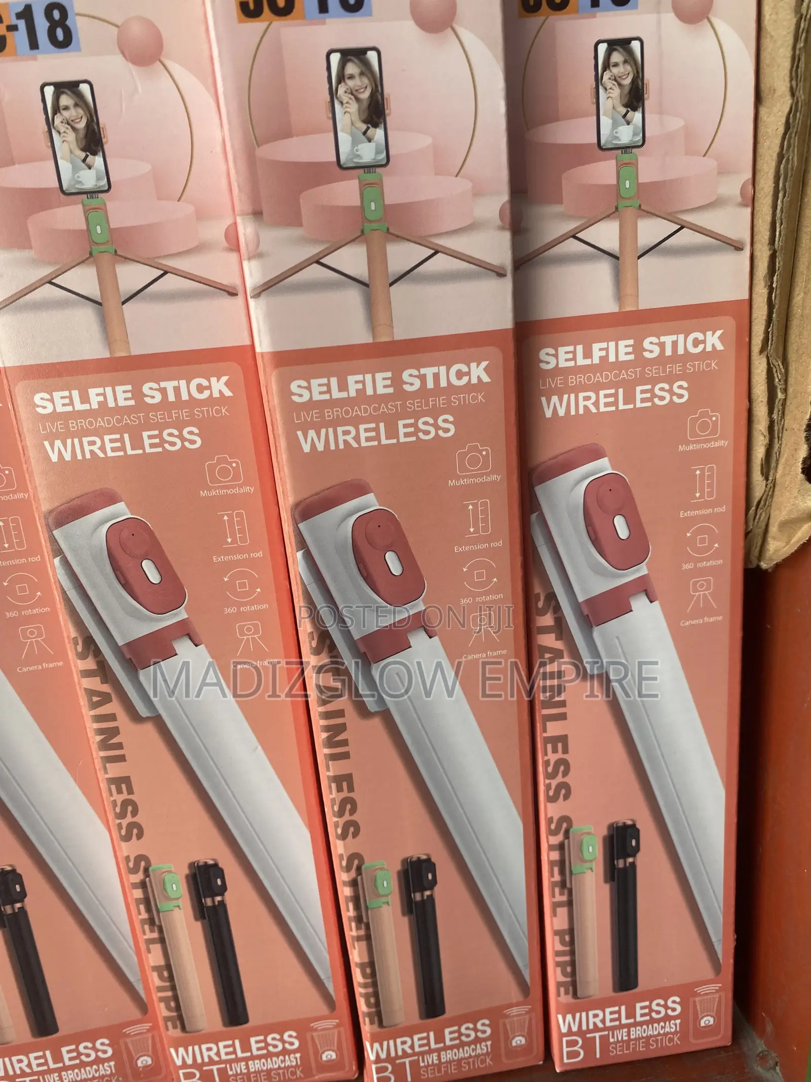 Wireless Bluetooth Selfie Stick