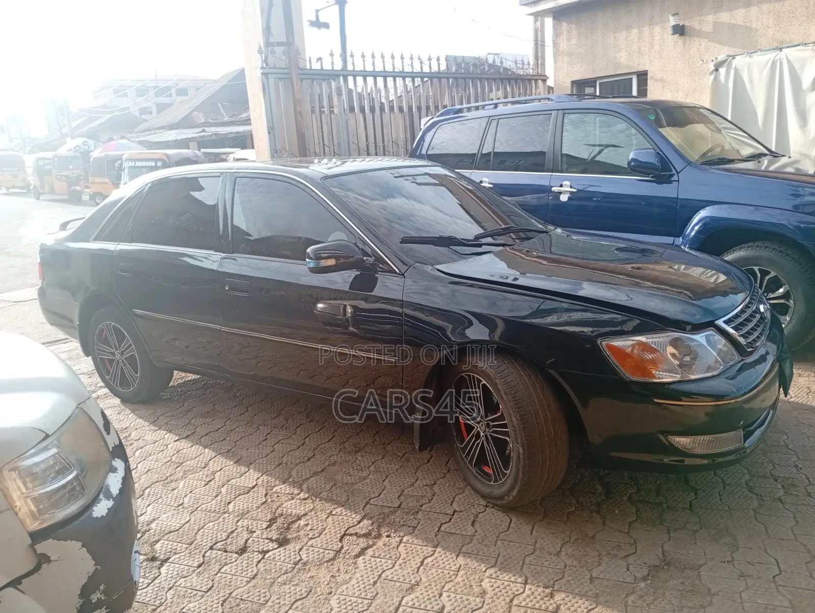 Toyota Avalon 2003 Black