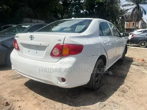 Toyota Corolla 2010 White
