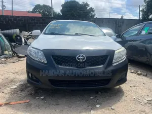 Toyota Corolla 2010 White