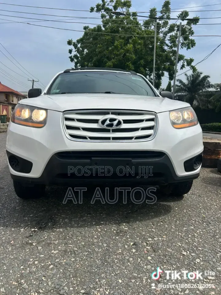 Hyundai Santa Fe Limited 2011 White