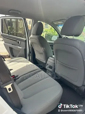 Hyundai Santa Fe 2011 White