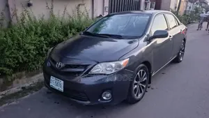 Toyota Corolla 2011 Gray
