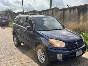 Toyota RAV4 Automatic 2003 Blue