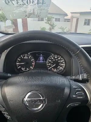 Nissan Pathfinder 2020 Blue