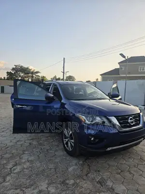 Nissan Pathfinder 2020 Blue