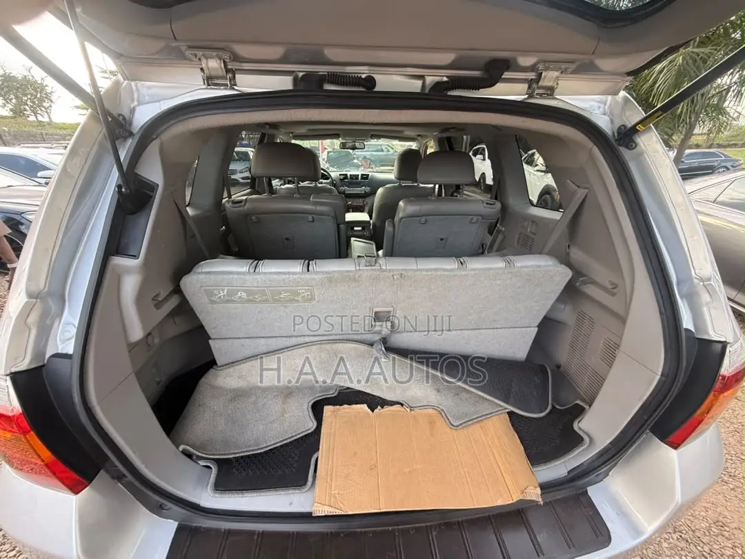 Toyota Highlander Limited 2010 Silver