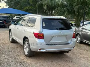Toyota Highlander Limited 2010 Silver