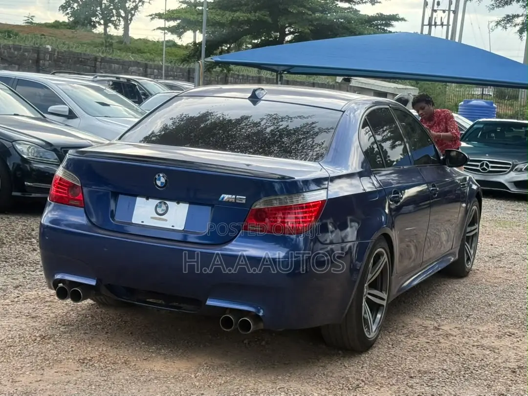 BMW M5 SMG 2008 Blue