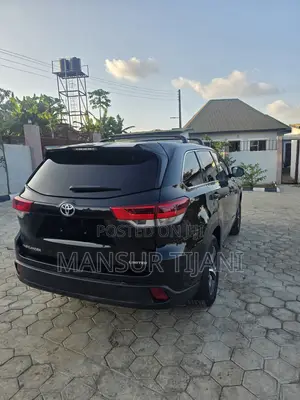Toyota Highlander Limited AWD 2020 Black