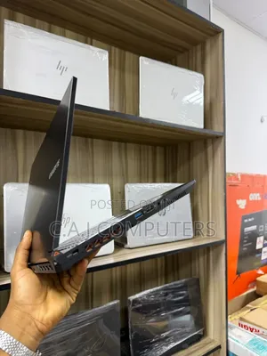 Laptop Gigabyte 16GB Intel Core i7 SSD 512GB